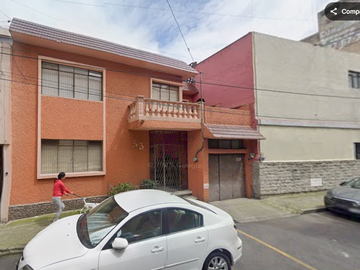CASA EN REMATE, UBICADA EN SAN PEDRO DE LOS PINOS, BENITO JUÁREZ