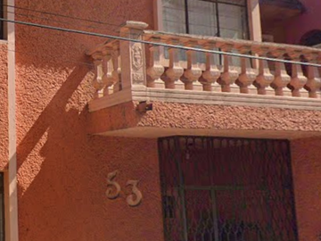 CASA EN REMATE, UBICADA EN SAN PEDRO DE LOS PINOS, BENITO JUÁREZ