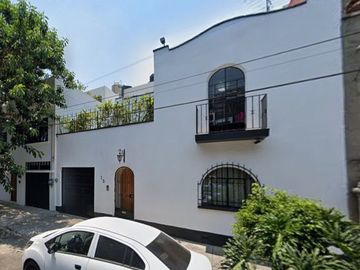 VENTA DE CASA EN CUAUHTEMOC COL HIPODROMO CONDESA CDMX