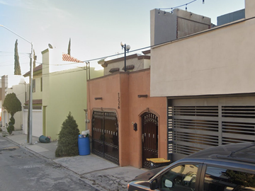 Casa en venta en San Nicolás de la Garza, Col. Fresnos del lago