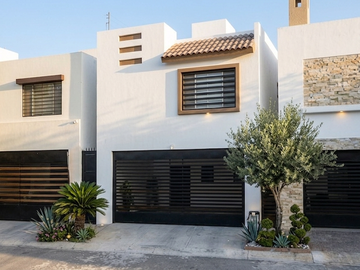 VENTA DE CASA EN MONTERREY NUEVO LEÓN