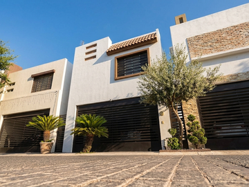VENTA DE CASA EN MONTERREY NUEVO LEÓN