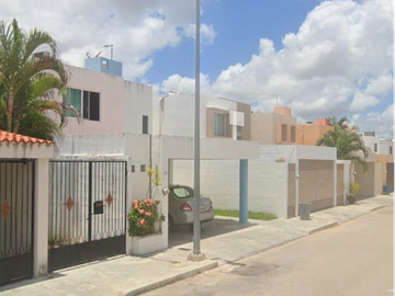 CASA A LA VENTA EN COLONIA ALTABRISA MERIDA YUCATAN