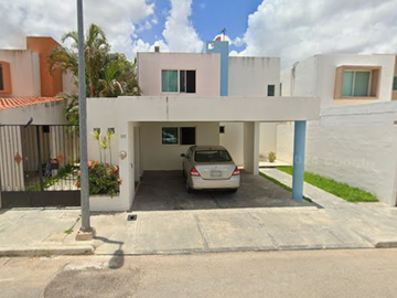 CASA A LA VENTA EN COLONIA ALTABRISA MERIDA YUCATAN