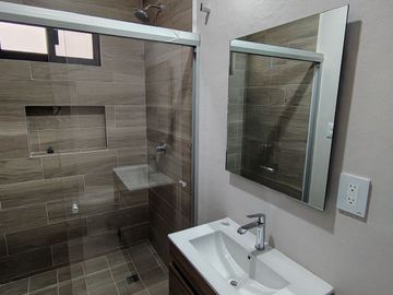 Departamento de 3 recámaras cerca Periférico y Prol. Av. Guadalupe