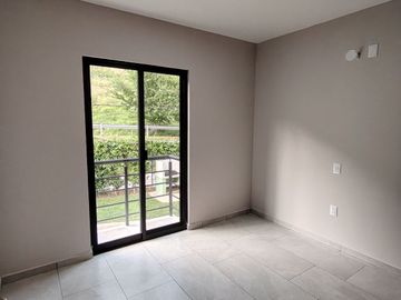 Departamento de 3 recámaras cerca Periférico y Prol. Av. Guadalupe