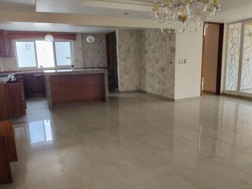 CASA EN RENTA AMEYALCO