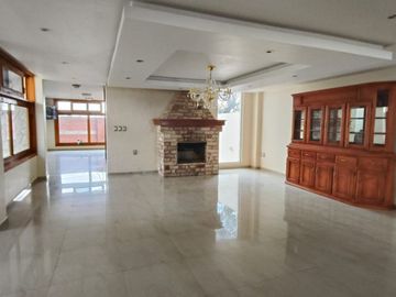 CASA EN RENTA AMEYALCO