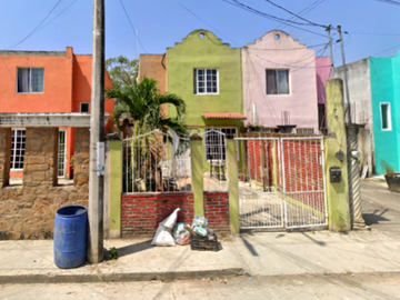 Villa Alegre 210, Villas de San Clemente, 92735 Álamo, Ver