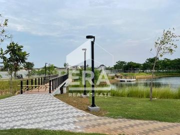 Rumah Dua View di Harapan Indah Cluster Lavesh Bekasi