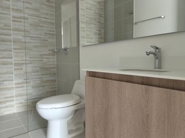 Apartamento en Arriendo en Ciudad del Rio, Poblado Medellín Antioquia