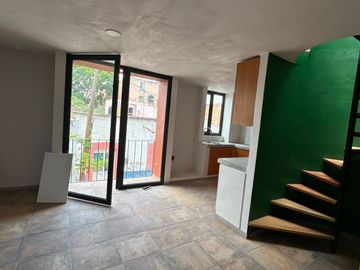 Casa Totalmente Nueva y Céntrica - con Habitación en Pb y Depa Para Rentar.