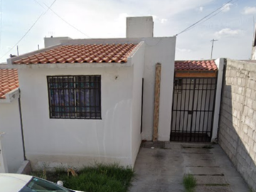 EXCELENTE OPORTUNIDAD CASA EN VILLAS DE SANTIAGO QUERÉTARO