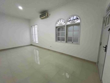 dijual rumah siap huni dalam komplek di Pondok Bambu Duren Sawit Jakarta