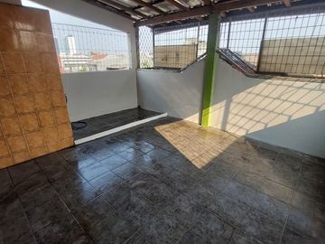 Rumah 3 Lantai Idaman dan Strategis di Kranggan Permai, Cibubur