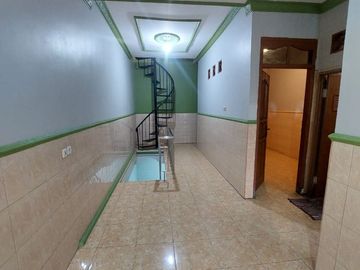 Rumah 3 Lantai Idaman dan Strategis di Kranggan Permai, Cibubur
