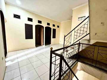 Rumah 2 Lantai Siap Huni Citayam Depok Dekat Stasiun KRL – SHGB, Bisa KPR