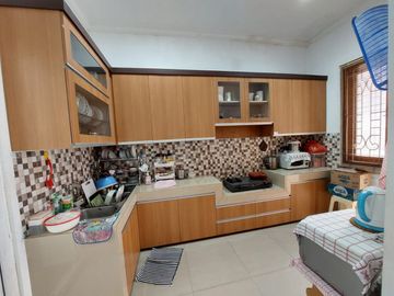 Dijual Rumah Semi Furnished di Sektor 7C Gading Serpong Tangerang
