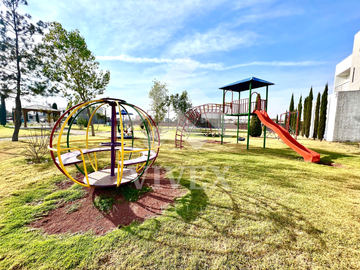 VENTA DE LOTE EN PRIVADAS LA HERRADURA