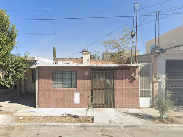 Casa en Venta en C. C. 9 341, Cd Mirasierra 1ra Etapa, 25016 Saltillo, Coah.