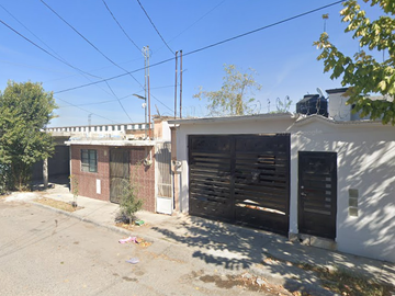 Casa en Venta en C. C. 9 341, Cd Mirasierra 1ra Etapa, 25016 Saltillo, Coah.