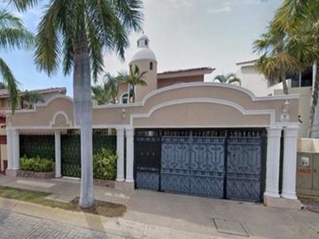 CASA EN VENTA-RECUPERACION BANCARIA Puerto Vallarta Jalisco