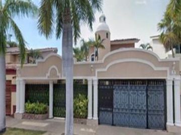 CASA EN VENTA-RECUPERACION BANCARIA Puerto Vallarta Jalisco