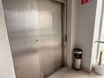 🏢 OFICINA EN RENTA  📍 PLAZA MAYOR · ZONA NORTE