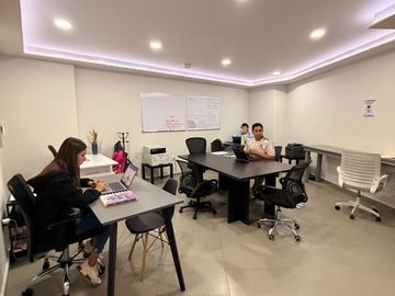 🏢 OFICINA EN RENTA  📍 PLAZA MAYOR · ZONA NORTE