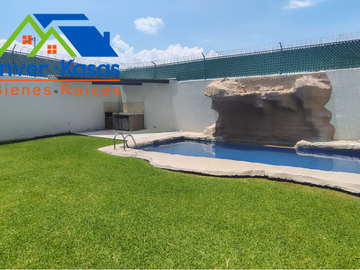 SE RENTA CASA CON MUEBLES, CENTRO DE OAXTEPEC, EN CONDOMINIO PRIVADO