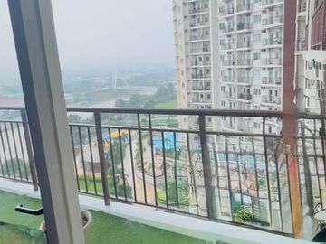 FOR SALE! 69 sqm 3BR Circulo Verde, Seville Building  Calle Industria St. Bagumbayan Quezon City