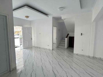 Jual Rumah Dua Lantai Baru Renov Kota Wisata Cibubur