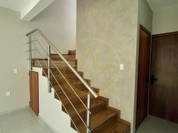 Casa nueva  con 3 recámaras y jardín en Boca del Río, Veracruz