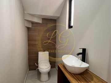 Casa nueva  con 3 recámaras y jardín en Boca del Río, Veracruz