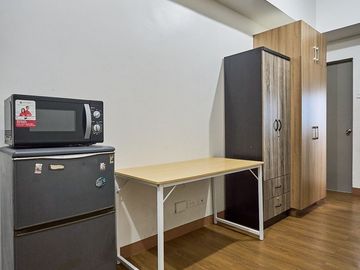 101XAVIERVILLE22XX: For Rent Fully Furnished Studio with Balcony (Cityland 101 Xavierville)