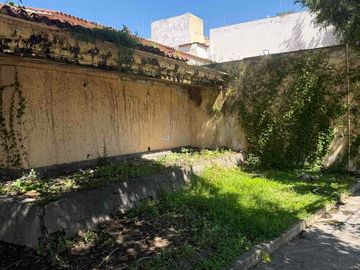 Providencia en esquina 1.147 m2 en calle Ontario.
