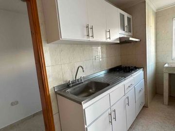 SE ARRIENDA APARTAMENTO