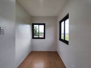 FOR SALE- 9M 2 STOREY HOUSE & LOT w/ 3 BEDROOMS, LOCATED IN BRGY. BALINTAWAK LIPA CITY BATANGAS