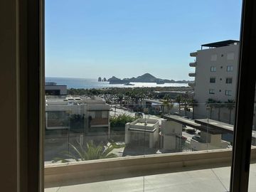 Luxury Condo con Amenidades Tipo Resort en Vista Vela 1
