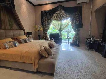 dijual rumah mewah dalam komplek di Duren Sawit Jakarta Timur