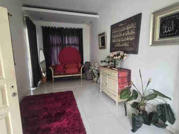 dijual rumah mewah dalam komplek di Duren Sawit Jakarta Timur
