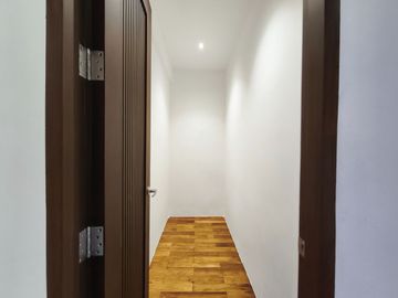 For Sale!! 3 Storey Townhouse with 4 Bedrooms Locate in Brgy Project 8 Quezon City-JV2