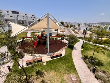 CASA AMUEBLADA Y EQUIPADA, 3 RECÁMARAS, ROOF GARDEN Y MÁS! ZIBATÁ, Qro.