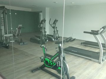 DEPARTAMENTO AMPLIO DE 2 RECAMARAS TORRES CIBELES 2 ZONA REAL