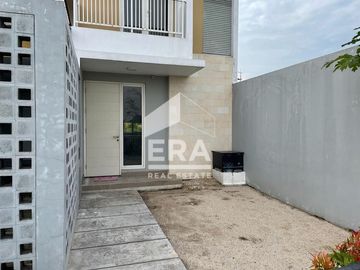 Rumah Dua View di Harapan Indah Cluster Lavesh Bekasi