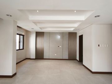 For Sale 3 Storey Modern House & Lot in Don Antonio Heights Holy Spirit, Q.C. KSA