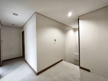 For Sale 3 Storey Modern House & Lot in Don Antonio Heights Holy Spirit, Q.C. KSA