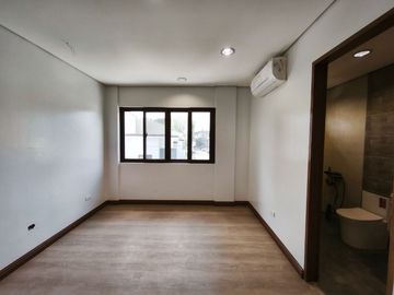 For Sale 3 Storey Modern House & Lot in Don Antonio Heights Holy Spirit, Q.C. KSA