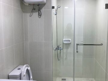 Disewakan SOHO Neo Soho Podomoro City 96m² 2 Lantai Semi Furnished  Jakarta Barat