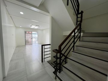 For Sale 4 Storey Modern Townhouse w/ Roofdeck in Kamuning, Q.C. KSA